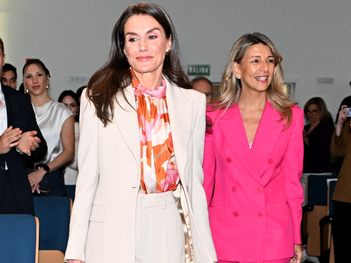 Κοστούμι: Η Βασίλισσα Letizia σου δείχνει πως θα το φορέσεις στην Ανάσταση