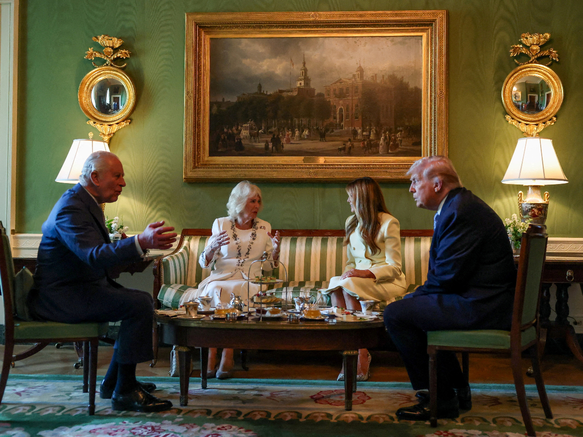 Βασιλιάς Κάρολος – Βασίλισσα Καμίλα: Επίσκεψη στον Λευκό Οίκο για τσάι και διπλωματία με το ζεύγος Τραμπ