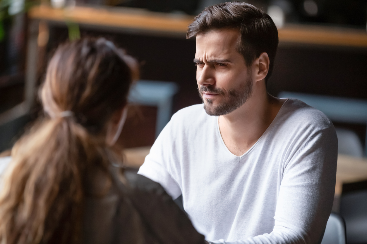 Το dating δεν είναι στρατηγική: Γιατί πρέπει να είσαι ο εαυτός σου από την αρχή