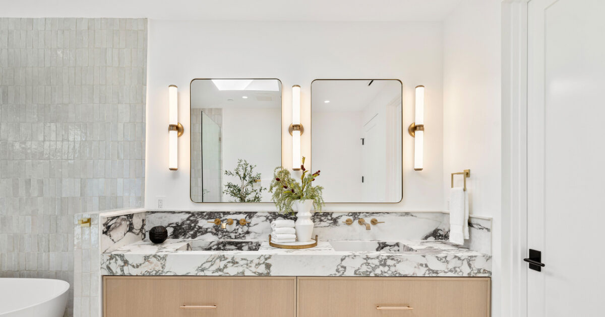 Μήπως το μπάνιο σου δεν σε εξυπηρετεί όσο νομίζεις; Το vanity που αλλάζει το παιχνίδι!