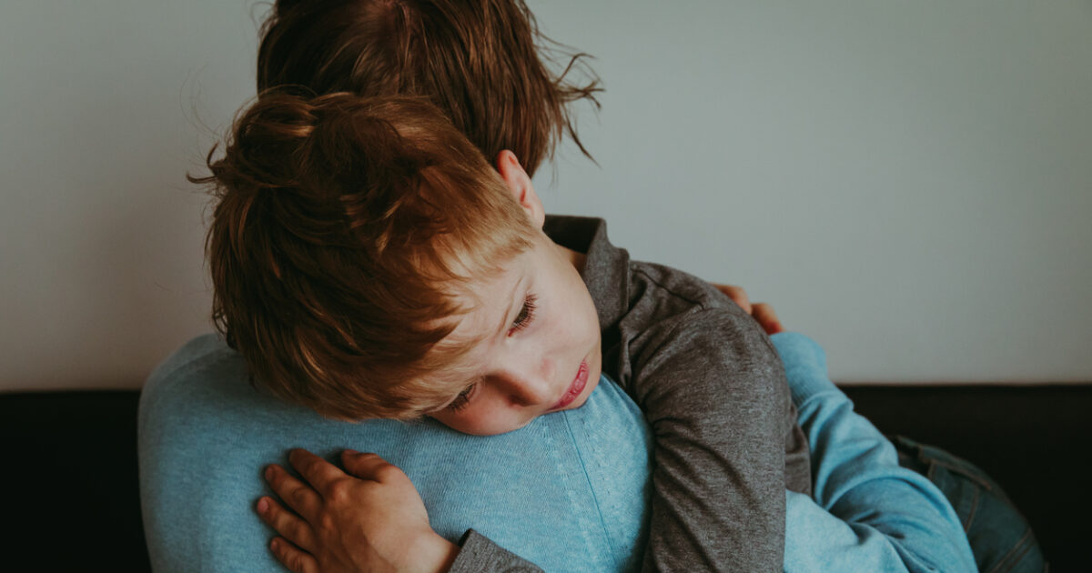 Ξυπνάει το παιδί τη νύχτα; Τι πραγματικά συμβαίνει και 5 tips για να το σταματήσεις