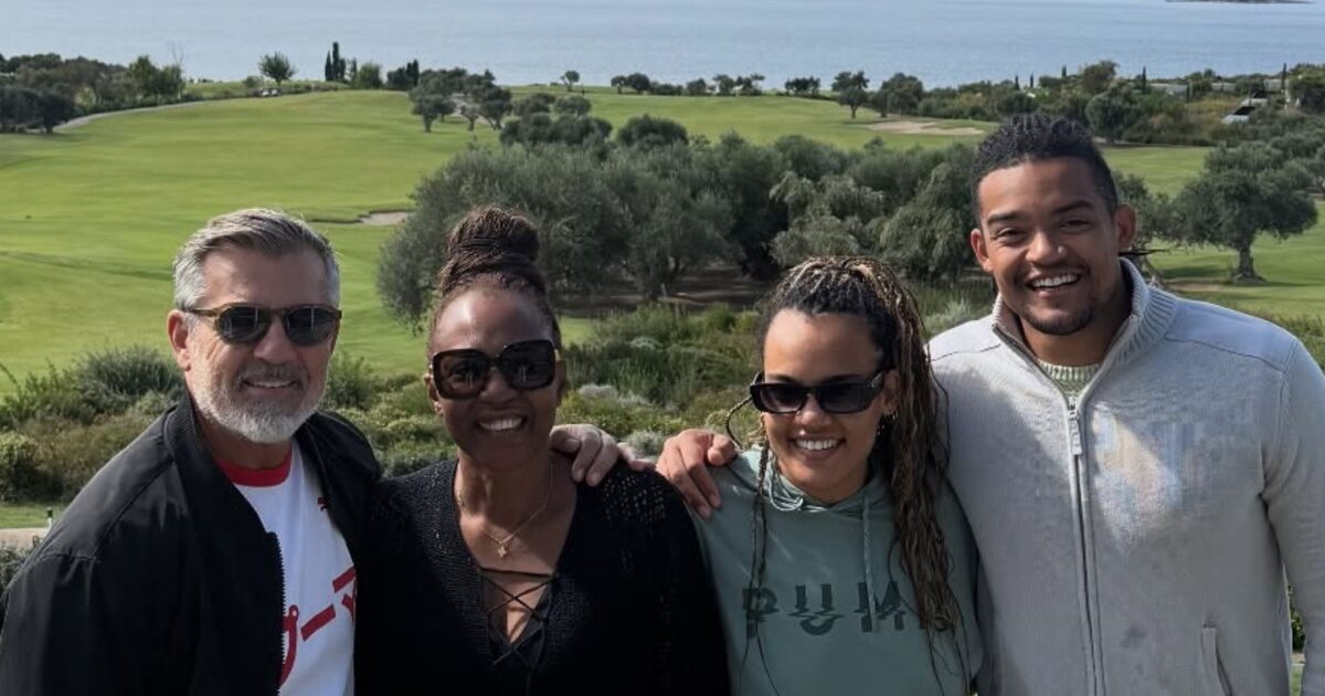 Εμμανουήλ Καραλής: «Η μητέρα του ήταν και είναι ο βράχος του σπιτιού» λέει ο πατέρας του