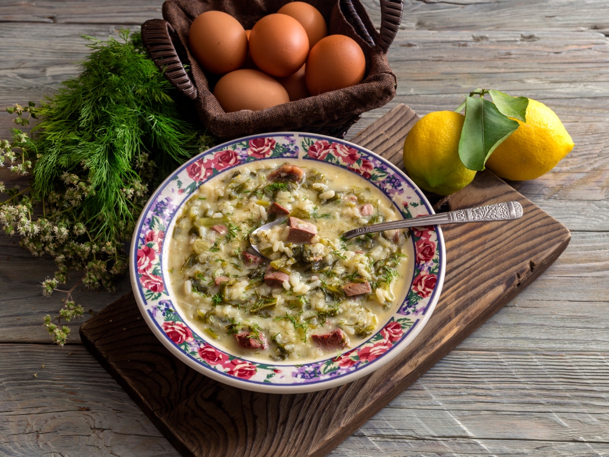 Η πιο νόστιμη μαγειρίτσα για το βράδυ της Ανάστασης
