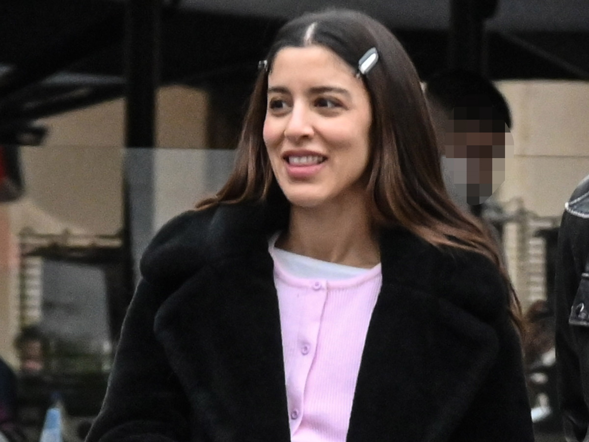 Μαρίνα Σάττι: «Δεν χρειάζεται να είσαι καλλιτέχνης για να βάλεις το λιθαράκι σου στην ξενοφοβία, αλλά άνθρωπος»