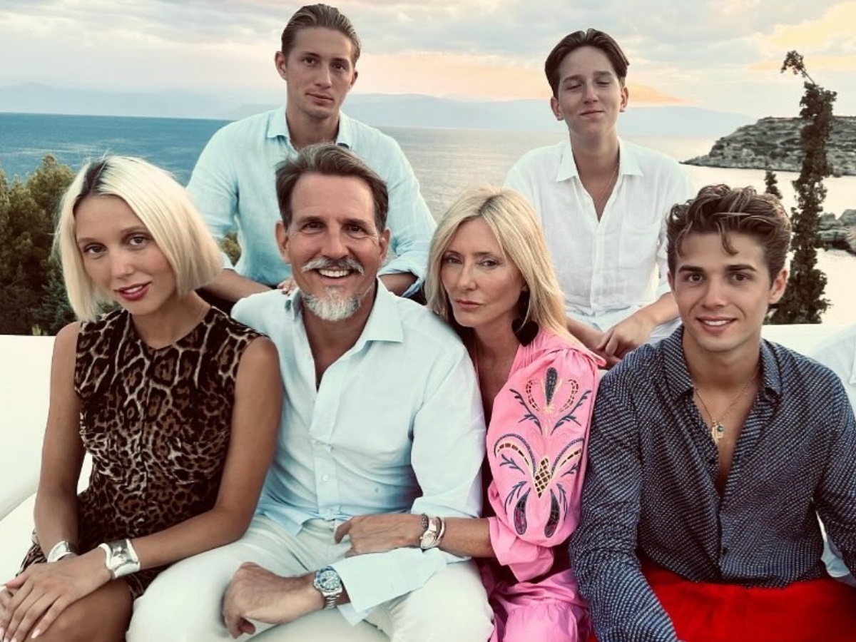 Παύλος Ντε Γκρες – Μαρί Σαντάλ: Πάσχα στο Harbour Island στις Μπαχάμες μαζί με τα παιδιά τους – Φωτογραφίες από το εξοχικό τους