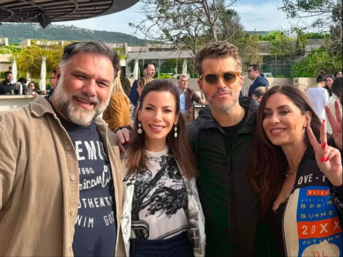 Χάρης και Αντελίνα Βαρθακούρη: Το Πάσχα στη Μεσσηνία με τον Γρηγόρη Αρναούτογλου και τη Νάνσυ Αντωνίου