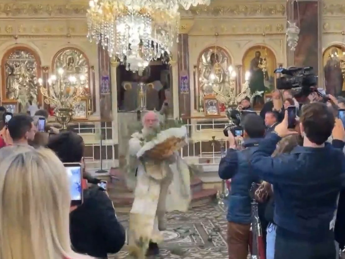 Πάσχα 2026: Με εντυπωσιακό τρόπο η πρώτη Ανάσταση στην Χίο