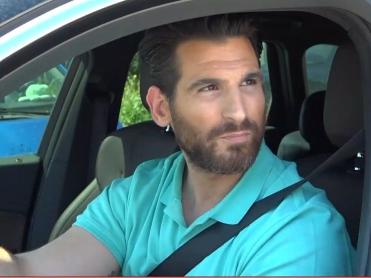 Ετεοκλής Παύλου: «Το τηλεοπτικό ρεπορτάζ είναι σεβαστό και δε με ενοχλεί, δεν έχουμε κάνει συζητήσεις με το κανάλι»