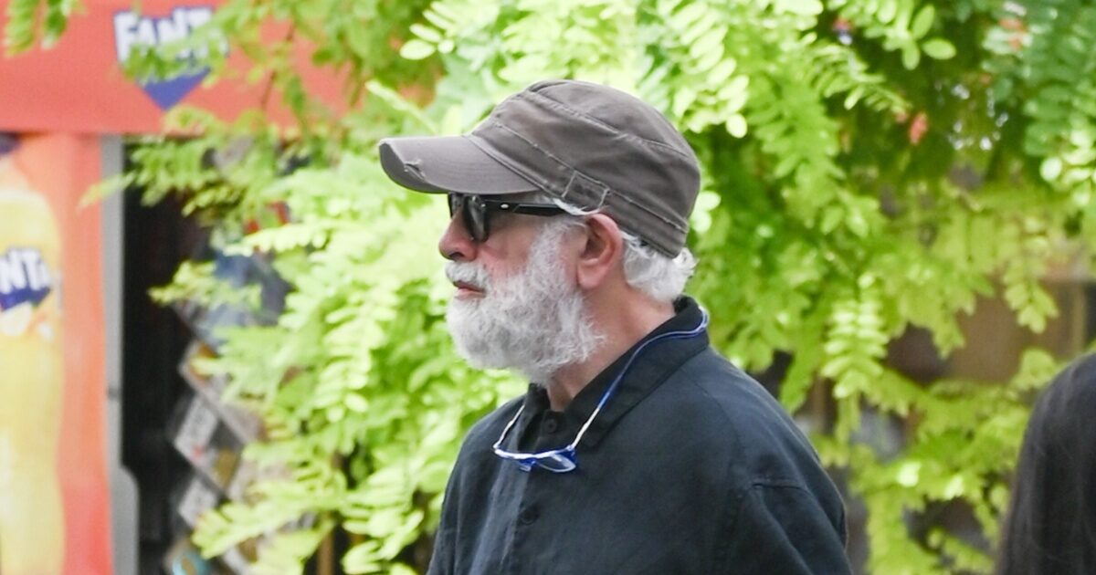 Πέτρος Φιλιππίδης: Ξεκίνησαν οι εργασίες στο σπίτι του εννέα μήνες μετά την πυρκαγιά