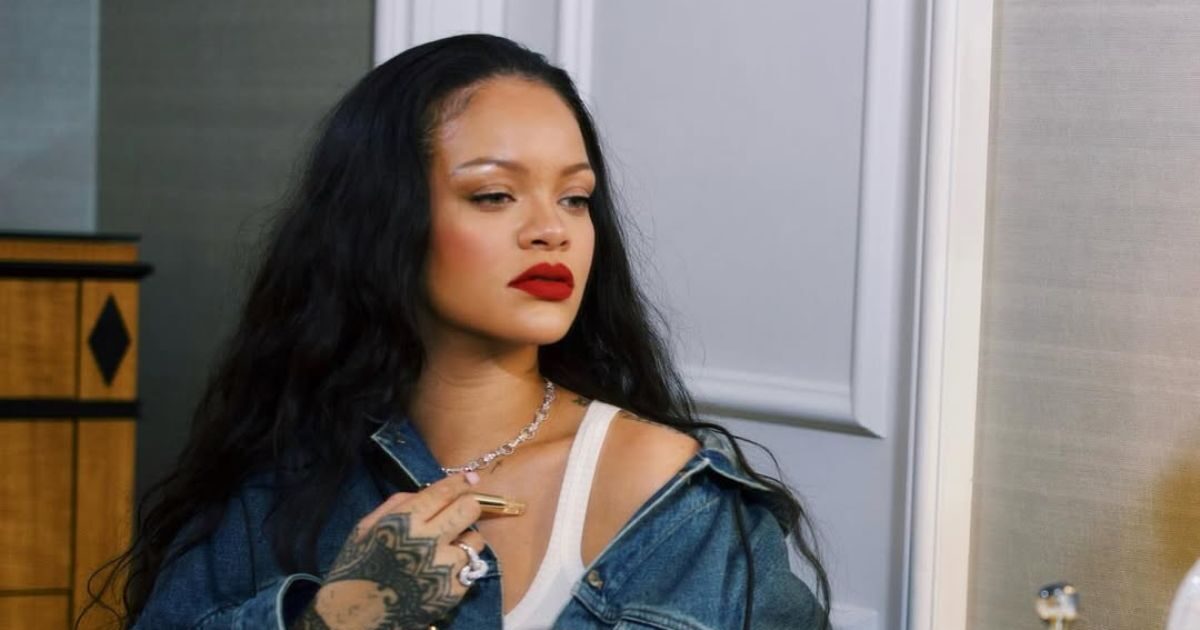 Θέλεις να μυρίζεις σαν τη Rihanna; Αυτά είναι τα 3 αρώματα δεν αποχωρίζεται ποτέ