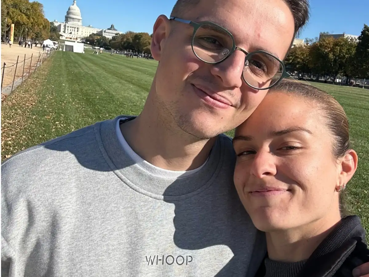 Κωνσταντίνος Μητσοτάκης – Μαρία Σάκκαρη: Στο ΣΕΦ για να παρακολουθήσουν τον αγώνα Ολυμπιακός – Μονακό – Βίντεο