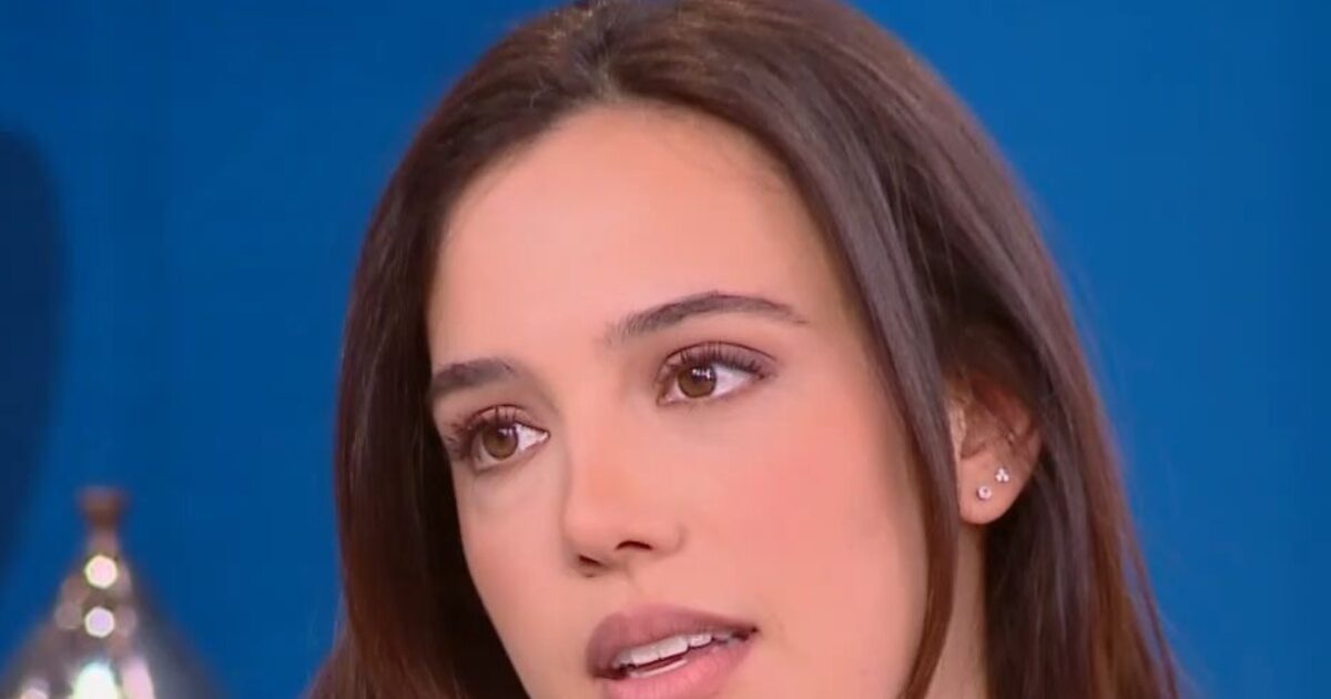 Σάντυ Χατζηιωάννου: «Η γιαγιά μου είχε άνοια αλλά εμένα με αναγνώριζε» – Η αποκάλυψη για τη σχέση της με τον Μιχαήλ Ταμπακάκη