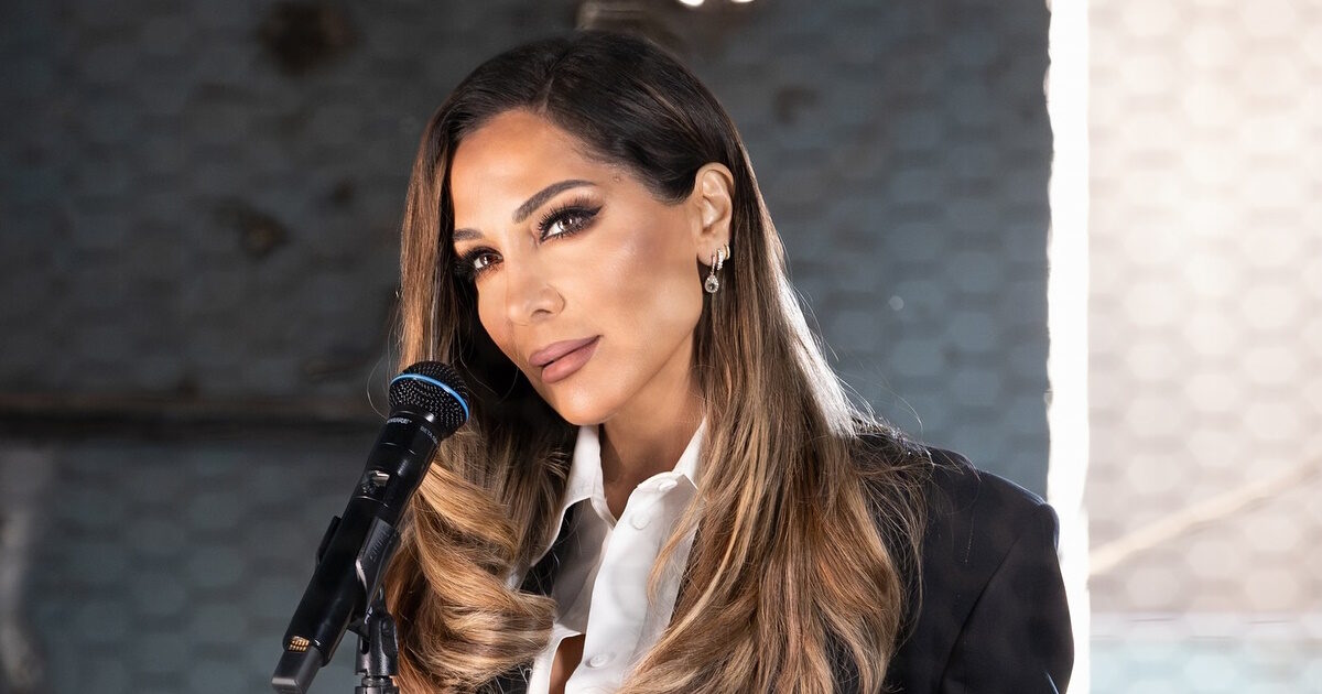 Αποκλειστικό! Δέσποινα Βανδή: Τι απαντά για τις φήμες περί συνεργασίας με τη Λένα Κιτσοπούλου στο θέατρο