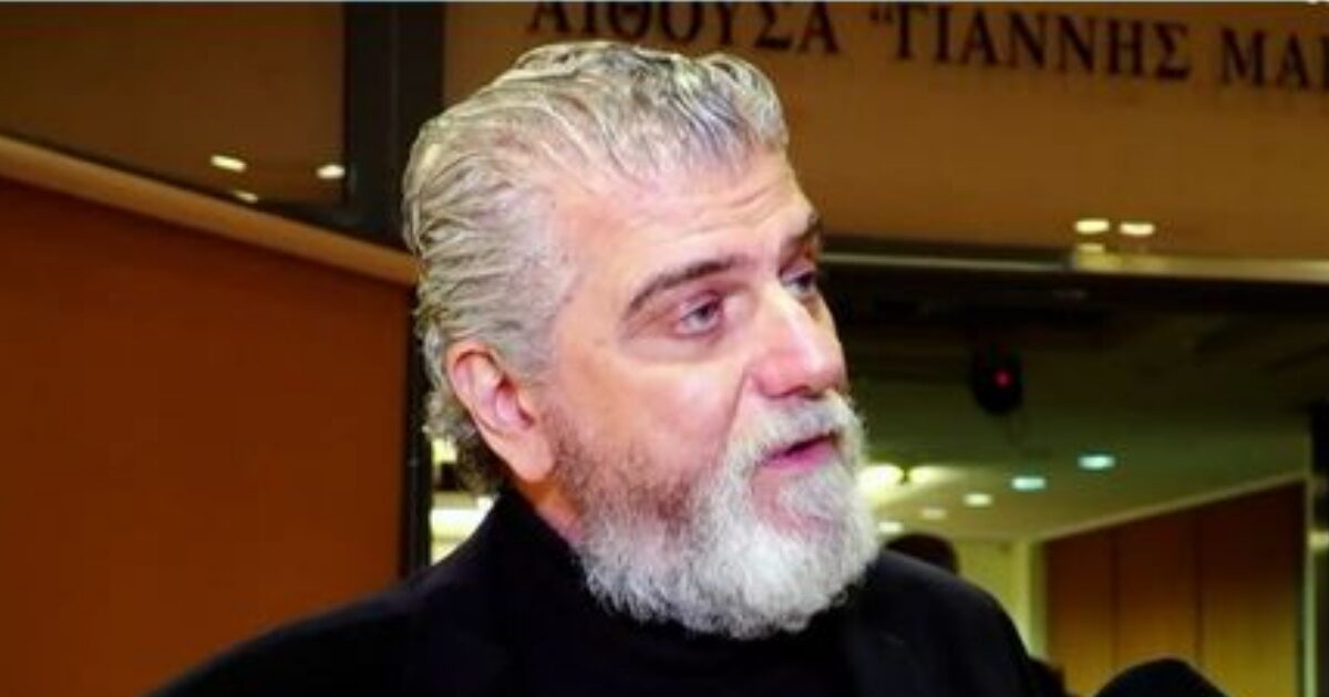 Βλαδίμηρος Κυριακίδης: «Δεν δουλεύουν στο θέατρο όσοι έχουν followers – Εγώ συνεργάζομαι με επαγγελματίες ηθοποιούς και σκηνοθέτες»