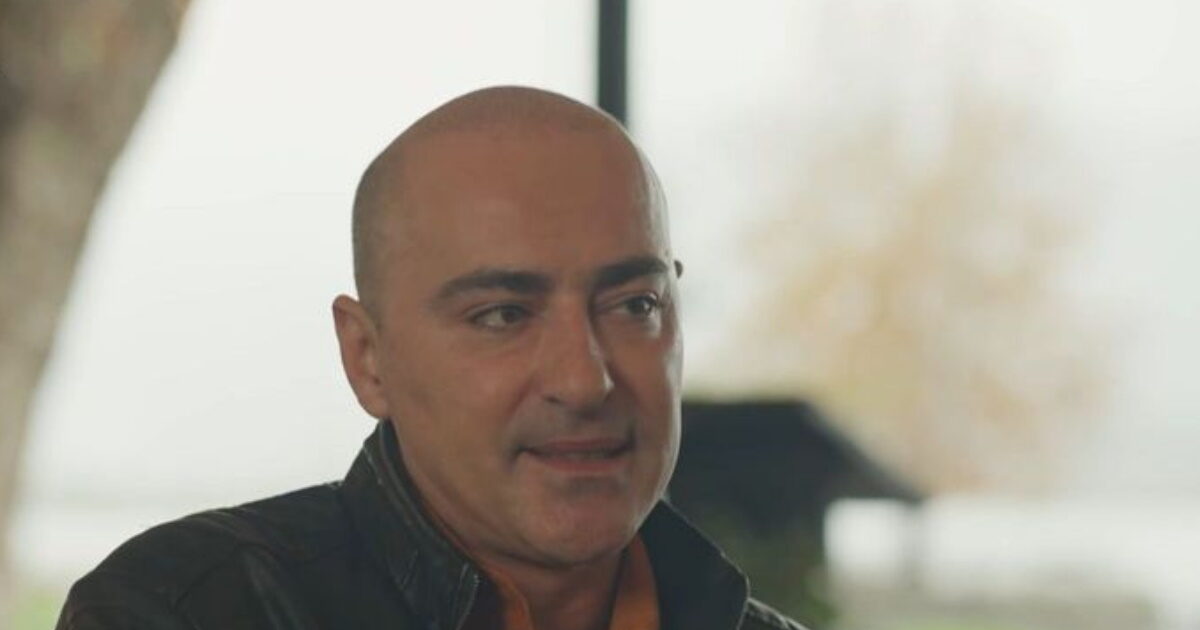 Θανάσης Αλευράς: «Είχα ένα σύστημα πεποιθήσεων χαμηλής αυτοεκτίμησης – Είχα πάντα αγωνία αν θα τα καταφέρω»