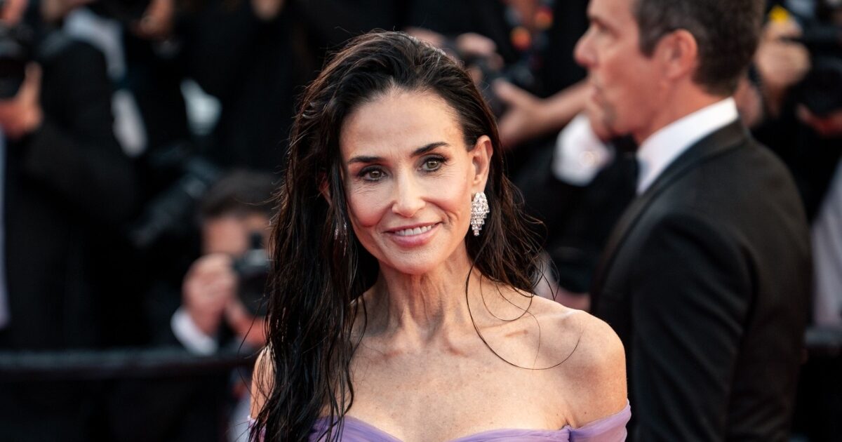 O Δημήτρης Γιαννέτος δημιούργησε στην Demi Moore το απόλυτο καλοκαιρινό wet look