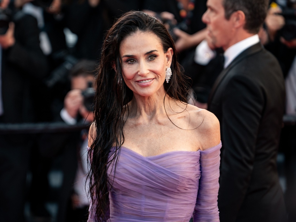 O Δημήτρης Γιαννέτος δημιούργησε στην Demi Moore το απόλυτο καλοκαιρινό wet look