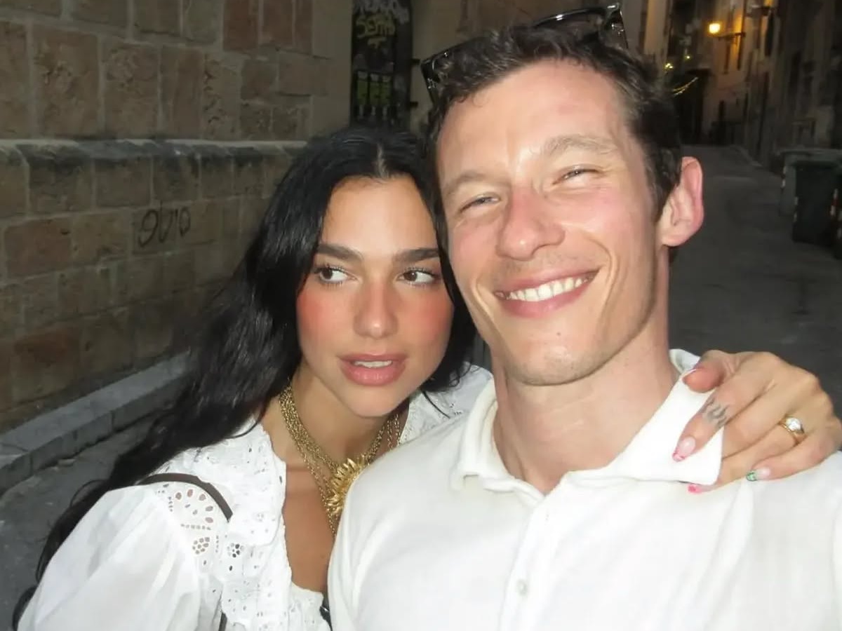 Dua Lipa – Callum Turner: Παντρεύτηκαν με πολιτικό γάμο στο Λονδίνο