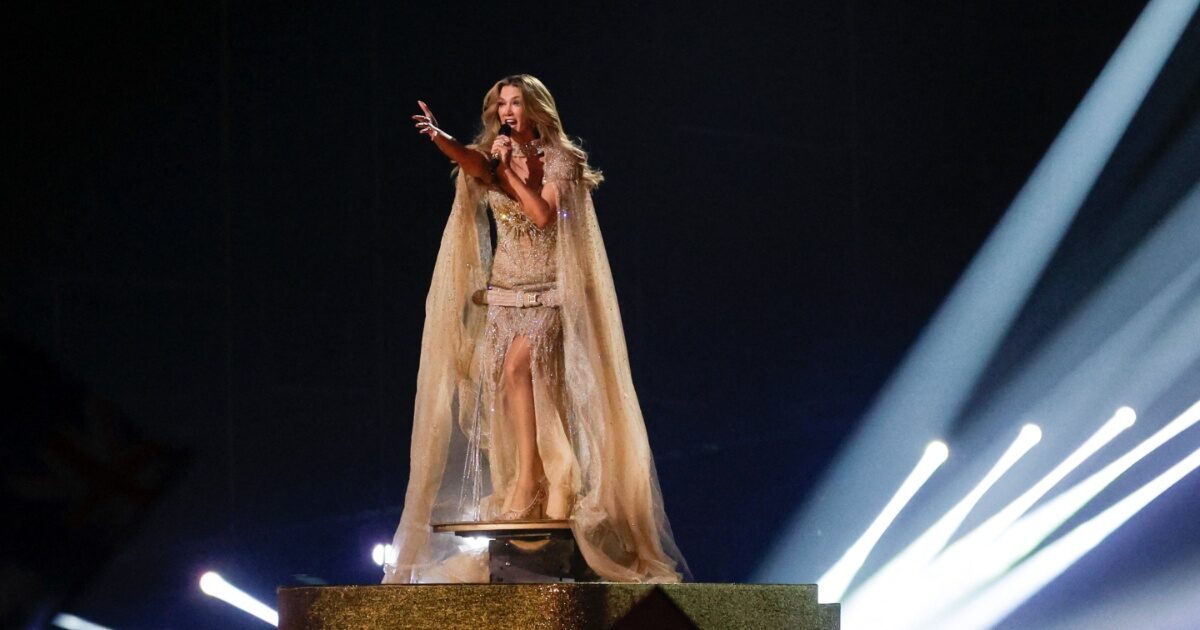 Eurovision 2026: Η Delta Goodrem από την Αυστραλία ξεσήκωσε το στάδιο – Το σχόλιο του Γιώργου Καπουτζίδη