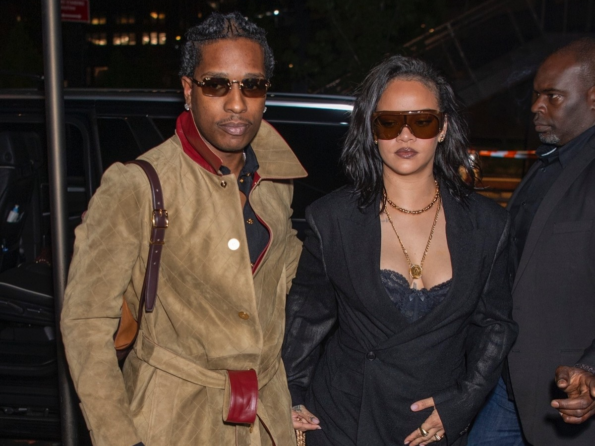 Η Rihanna σου δείχνει τα 2 items που θα δώσουν date mood στο κλασικό κουστούμι