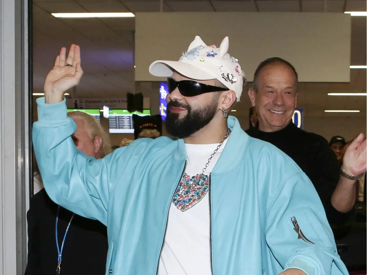 Ακύλας: Επέστρεψε στην Ελλάδα μετά τη Eurovision – Οι πρώτες δηλώσεις και η συγκίνηση on camera