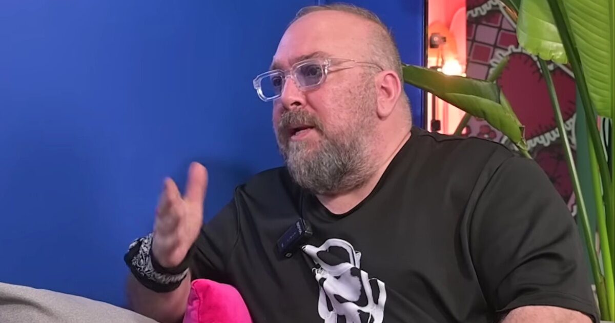 Γιώργος Αλκαίος: «Με την μητέρα μου δεν έχουμε σχέσεις – Όταν χωρίσανε με τον πατέρα μου, με έκλεψε από την Αμερική»