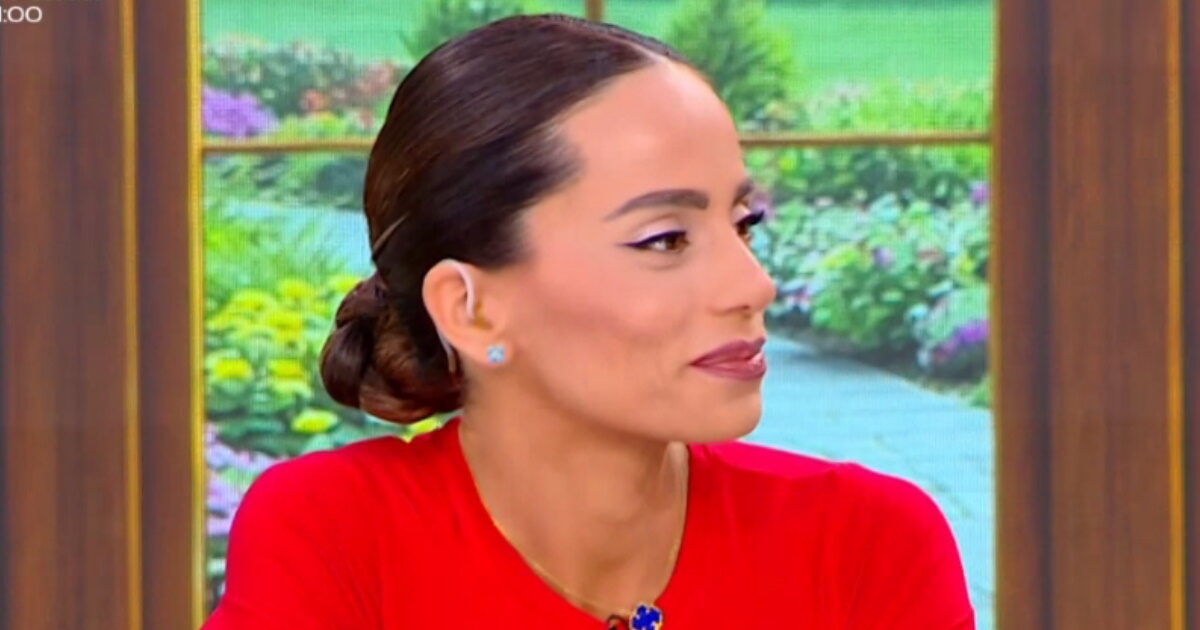 Μαρία Αντωνά για Γιώργο Λιάγκα: «Μου λέει “θέλω να σου πω κάτι αλλά μπορεί να μην είναι κατάλληλη η στιγμή και το μέρος”»