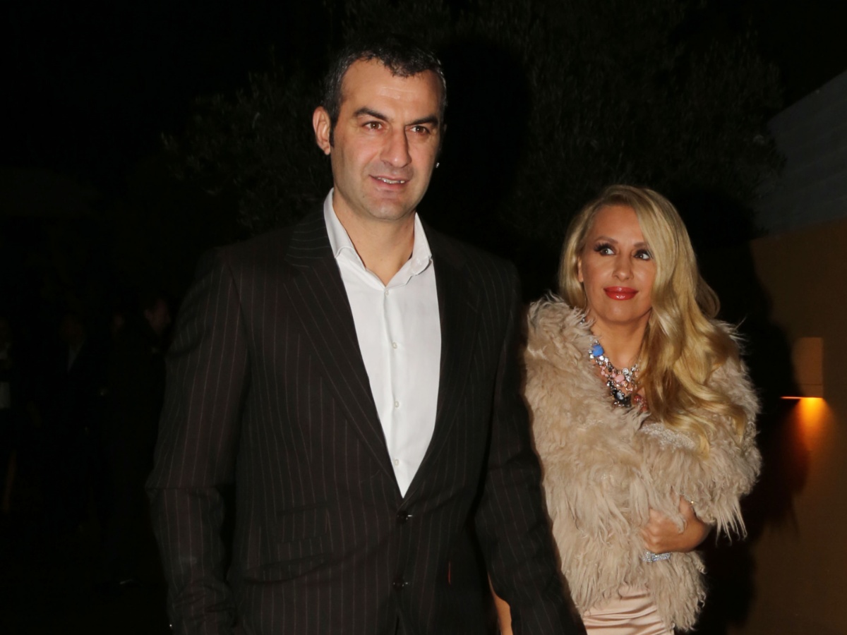 Γωγώ Μαστροκώστα: Συγκλονίζει ο Τραϊανός Δέλλας – «Όσο μακριά και να πετάξεις, η αγάπη μου θα σε φθάνει»