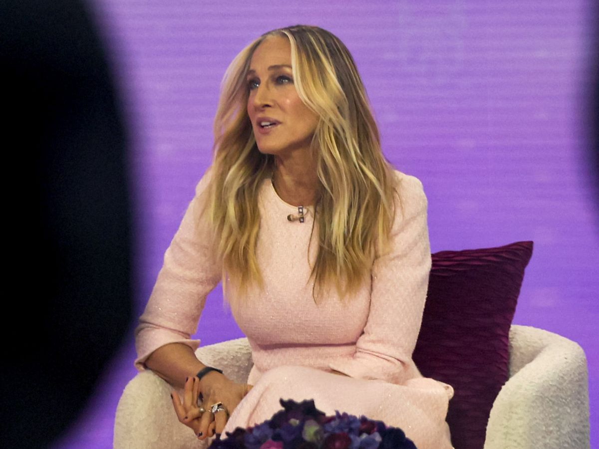 Sarah Jessica Parker: Πιο ξανθιά από ποτέ σε μια ιδιαίτερη εμφάνιση στη New York Public Library