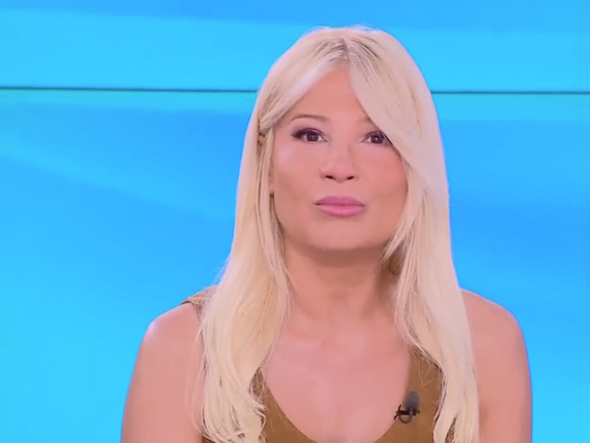 Φαίη Σκορδά: «Πρόσφατα είχα θέμα με τον θυροειδή μου και δέχτηκα σχόλια για τα πρηξίματα στο πρόσωπο – Δεν έβαλα ούτε έβγαλα κάτι»