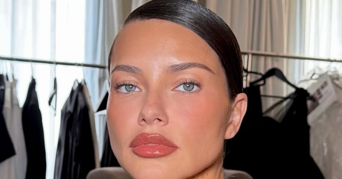 Transitional blush: Τι «κρύβεται» πίσω από τη viral τάση του TikTok;
