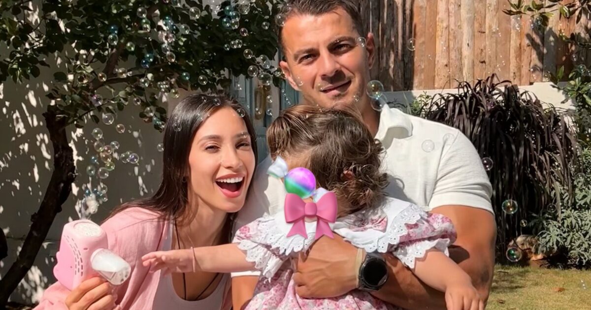 Δήμητρα Βαμβακούση: Συγκινημένη με την κόρη της – «Στον τερματισμό έτρεξε στην αγκαλιά του μπαμπά της και φίλησε τα κομποσκοίνια»