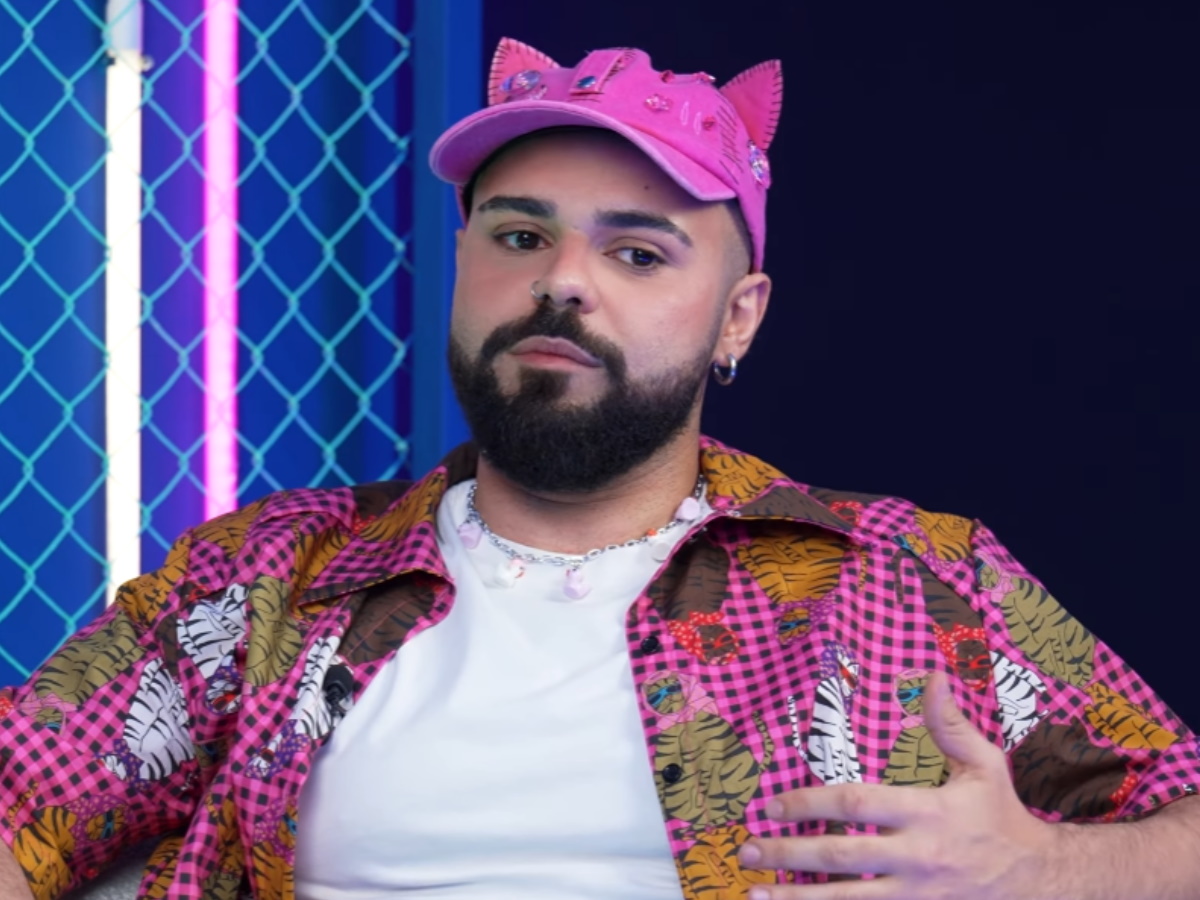 Akylas: «Βίωσα την απαξίωση και το bullying λόγω του ότι ήμουν ένα γκέι αγόρι» – Η αποκάλυψη για την προσωπική ζωή του