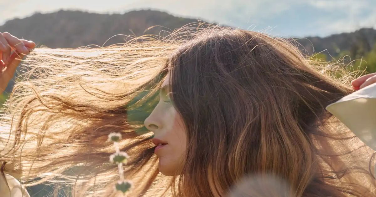 Canyon Waves: H πιο ανέμελη τάση μαλλιών του καλοκαιριού έρχεται από την Καλιφόρνια