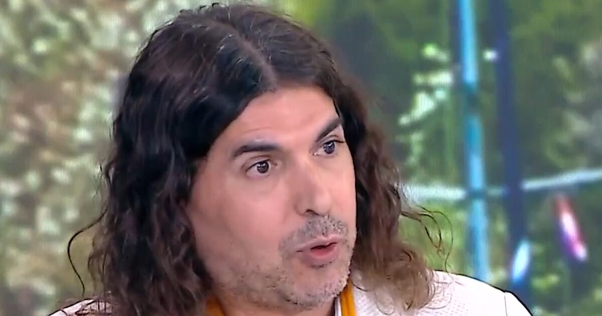 Ο σχεδιαστής, Ερωτόκριτος για τη Μαρία Καρυστιανού: «Δεν τη βλέπω ως χαροκαμένη μάνα, αλλά ως ευλογία»