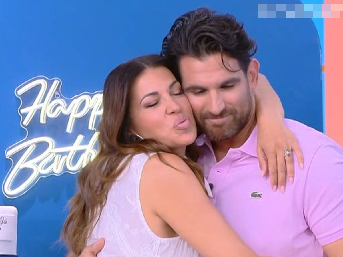 Συγκινημένος on air ο Ετεοκλής Παύλου στα γενέθλιά του: «Το να κάνω τη δική μου οικογένεια ήταν ένα μακρινό όνειρο»