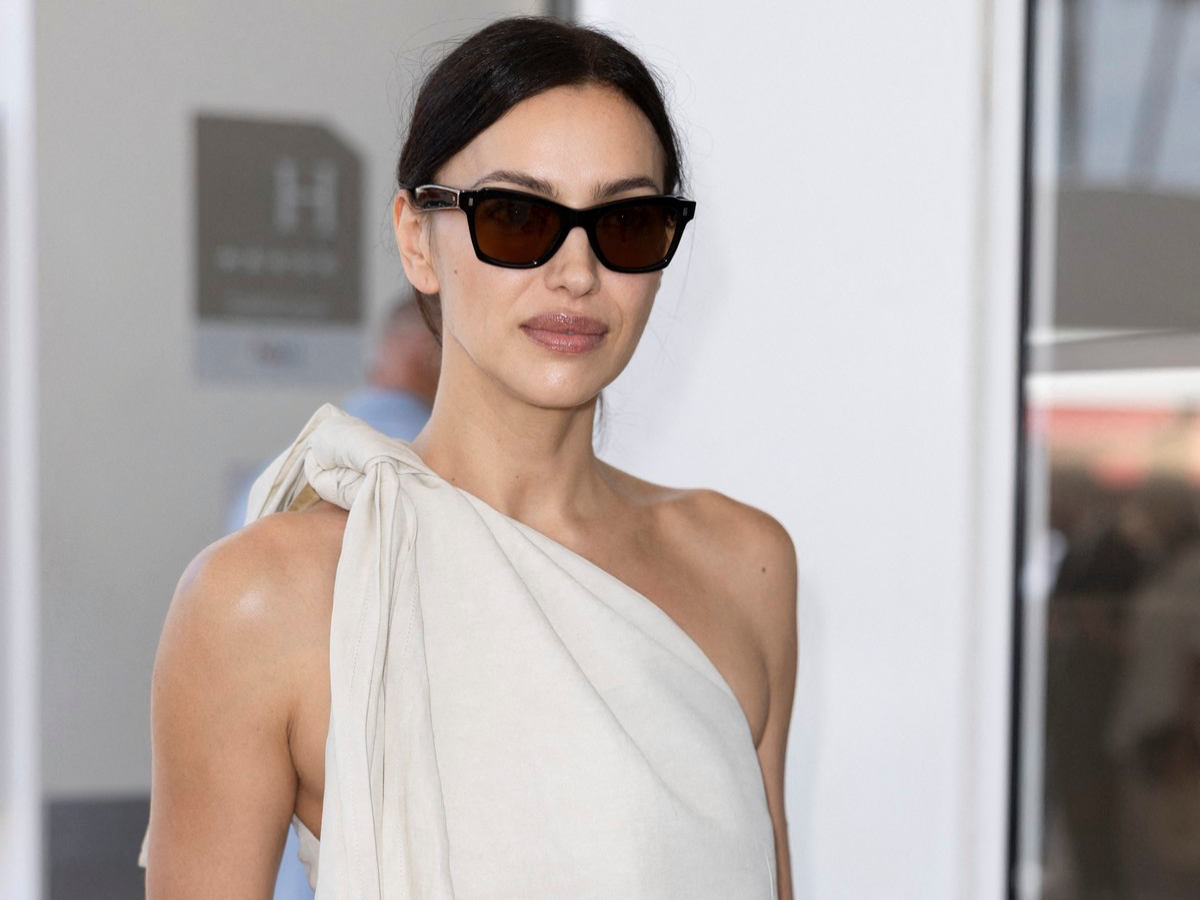 Irina Shayk: Τα 3 παπούτσια που παίρνει μαζί της σε κάθε καλοκαιρινό getaway
