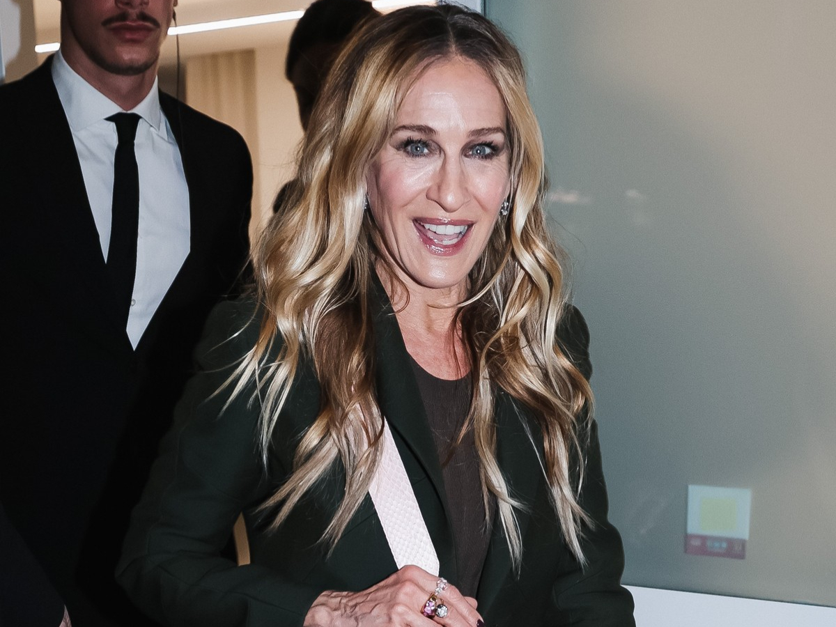 Sarah Jessica Parker x Fendi: Η γυναίκα που συνέδεσε το όνομά της με τη Baguette bag επιστρέφει