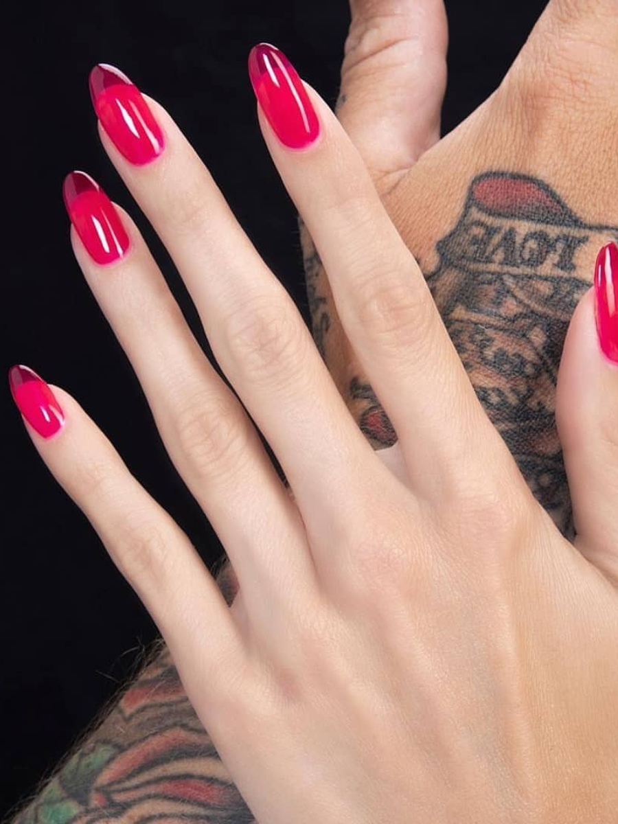 Jelly Nails: Το «δροσερό» μανικιούρ που απογειώνει το καλοκα