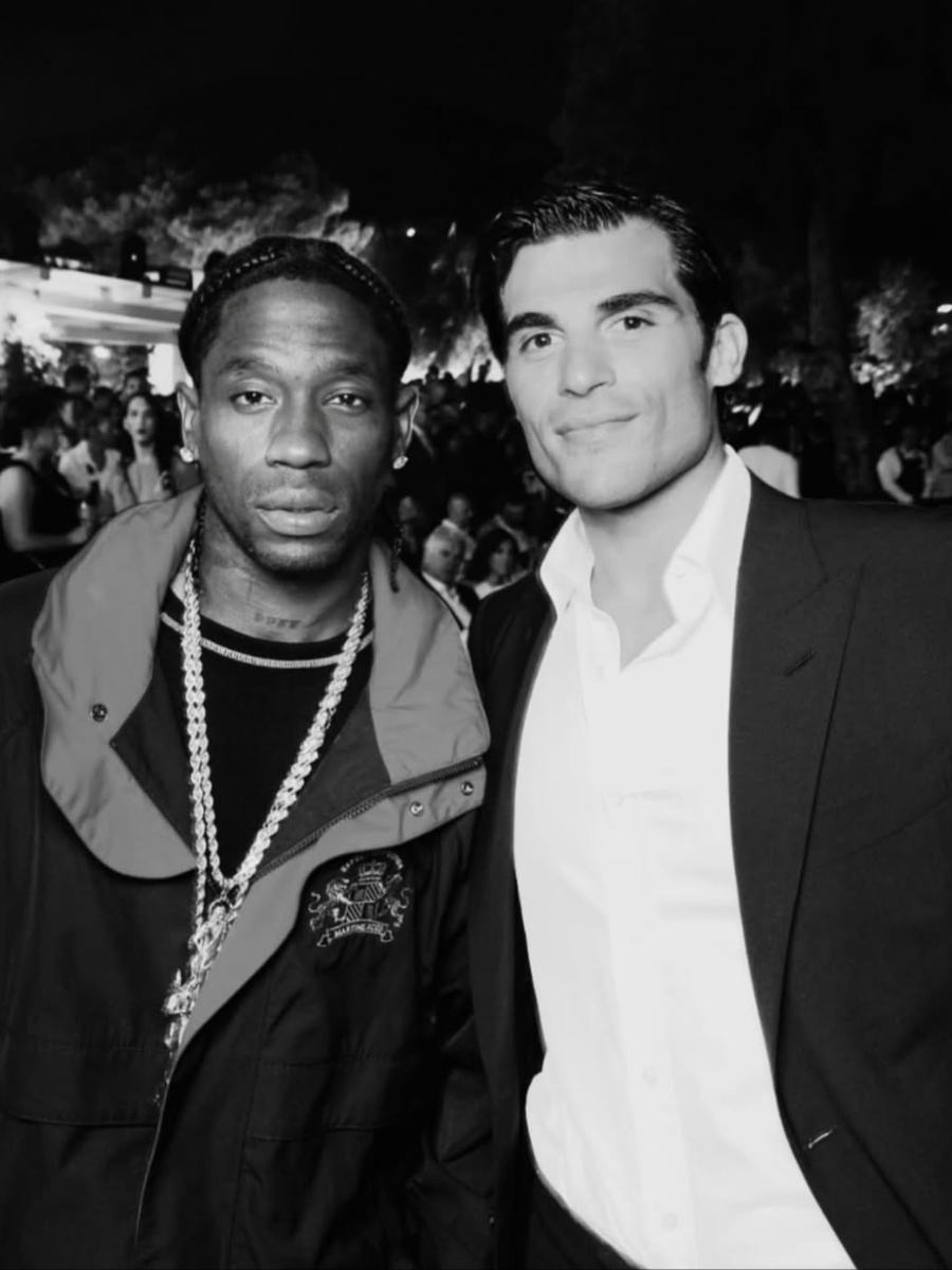 Ο Travis Scott τραγούδησε στο πάρτι του Βαγγέλη Μαρινάκη στα