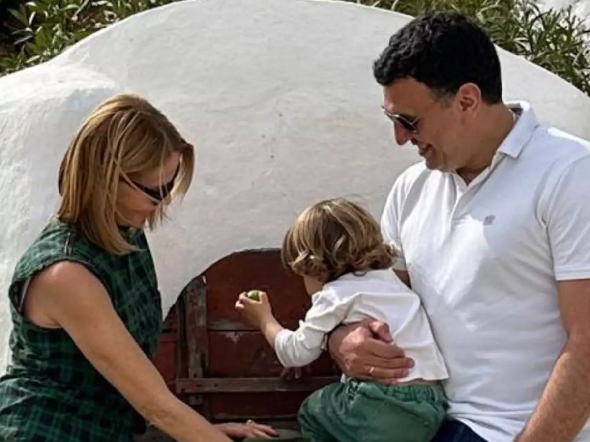 Τζένη Μπαλατσινού: Καμάρωσε τον Βασίλη Κικίλια σε τουρνουά μπάσκετ μαζί με τον 5χρονο γιο τους – Φωτογραφίες