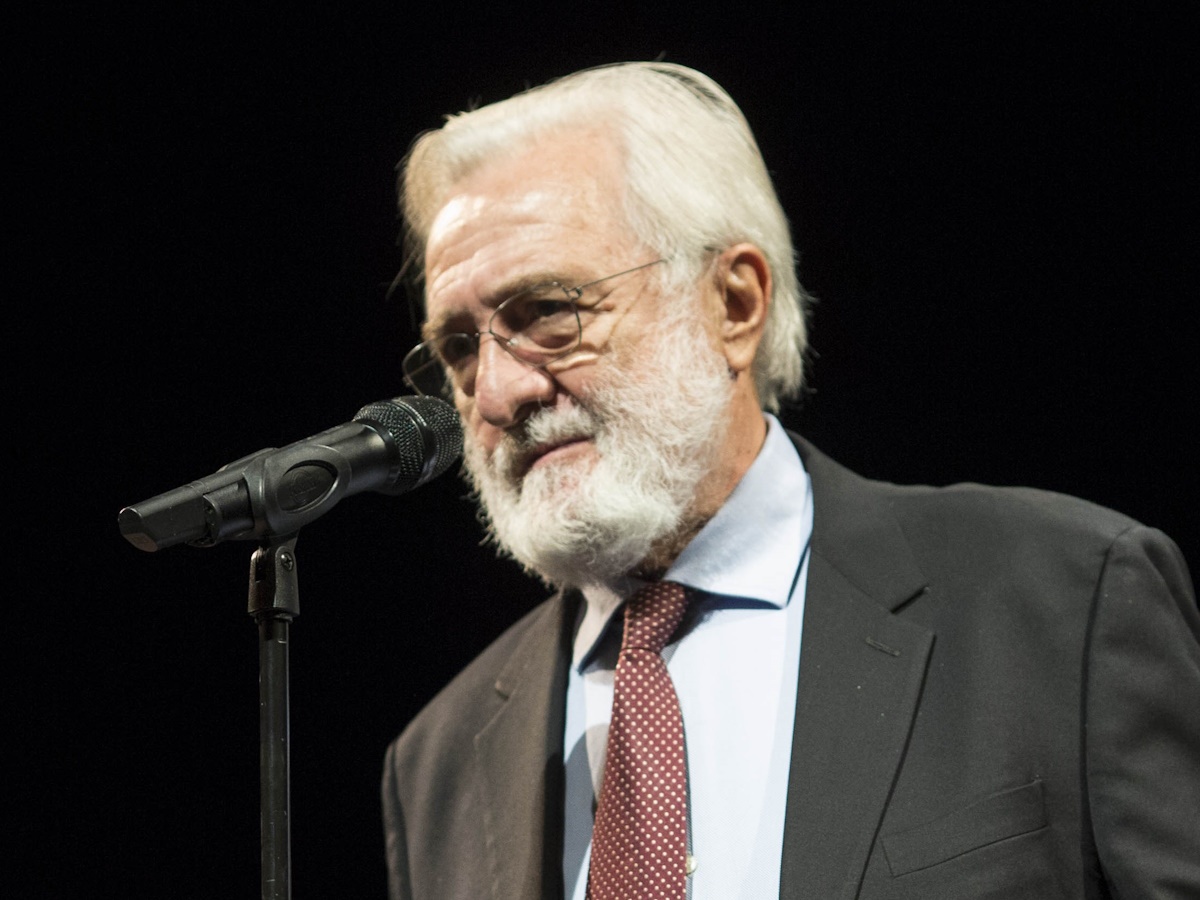 Γιάννης Σμαραγδής: «Κόλαφος» κατά του Δημήτρη Πιατά – «Χιούμορ κακής ποιότητας, δολοφονία χαρακτήρα»