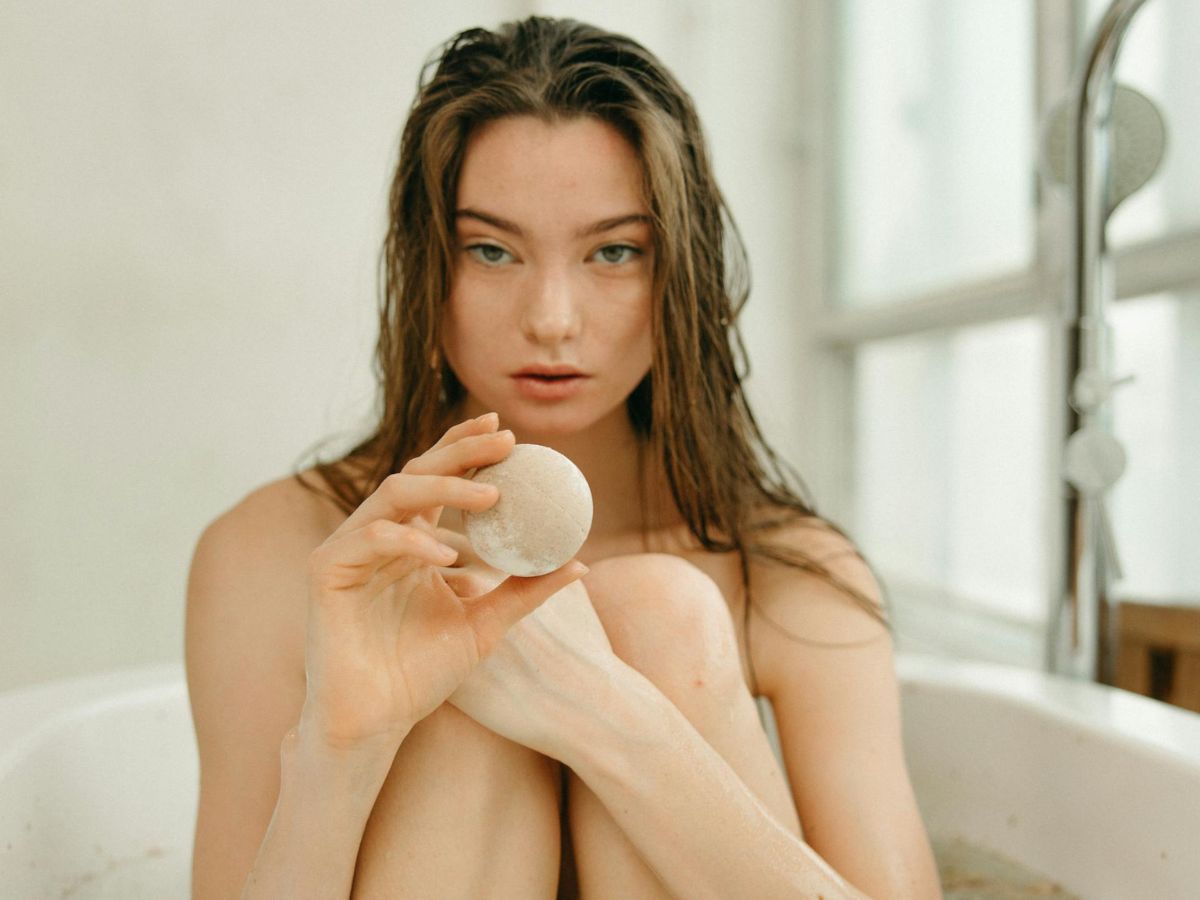 Spa day at home: Χάρισε στην επιδερμίδα σου πολυτελή περιποίηση από την άνεση του σπιτιού σου