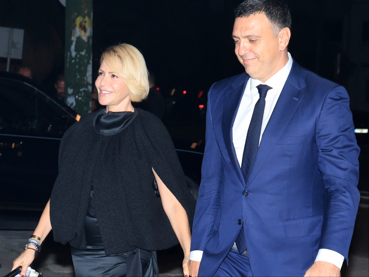 Τζένη Μπαλατσινού: Η τρυφερή εξομολόγηση για τον Βασίλη Κικίλια και τη ζωή μακριά από την Αθήνα – «Σκέφτομαι από τώρα πώς θέλω να είμαι ως γιαγιά»