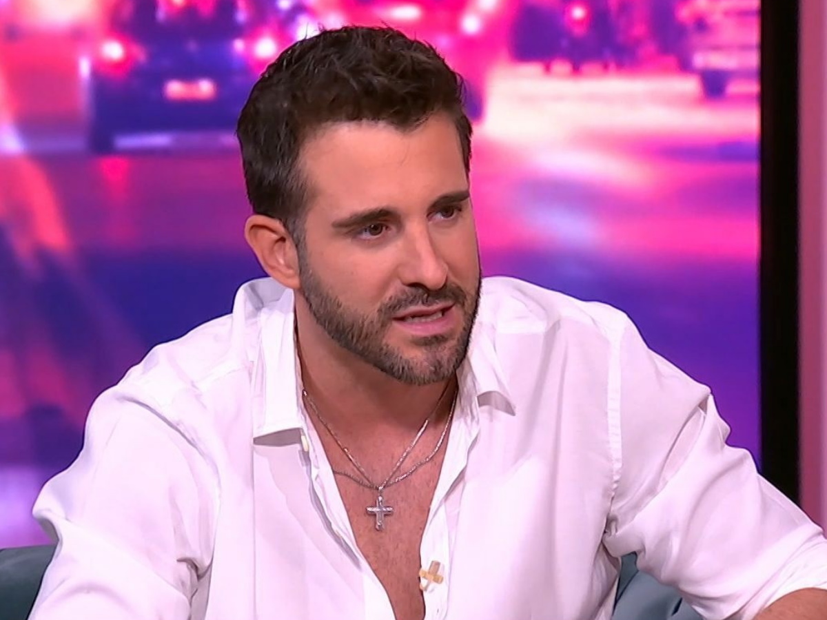 Γιώργος Λιβάνης: «Ο Στέλιος Καζαντζίδης κυλάει μέσα μου,  εγώ έχω τον πατέρα μου και τον Στέλιο»