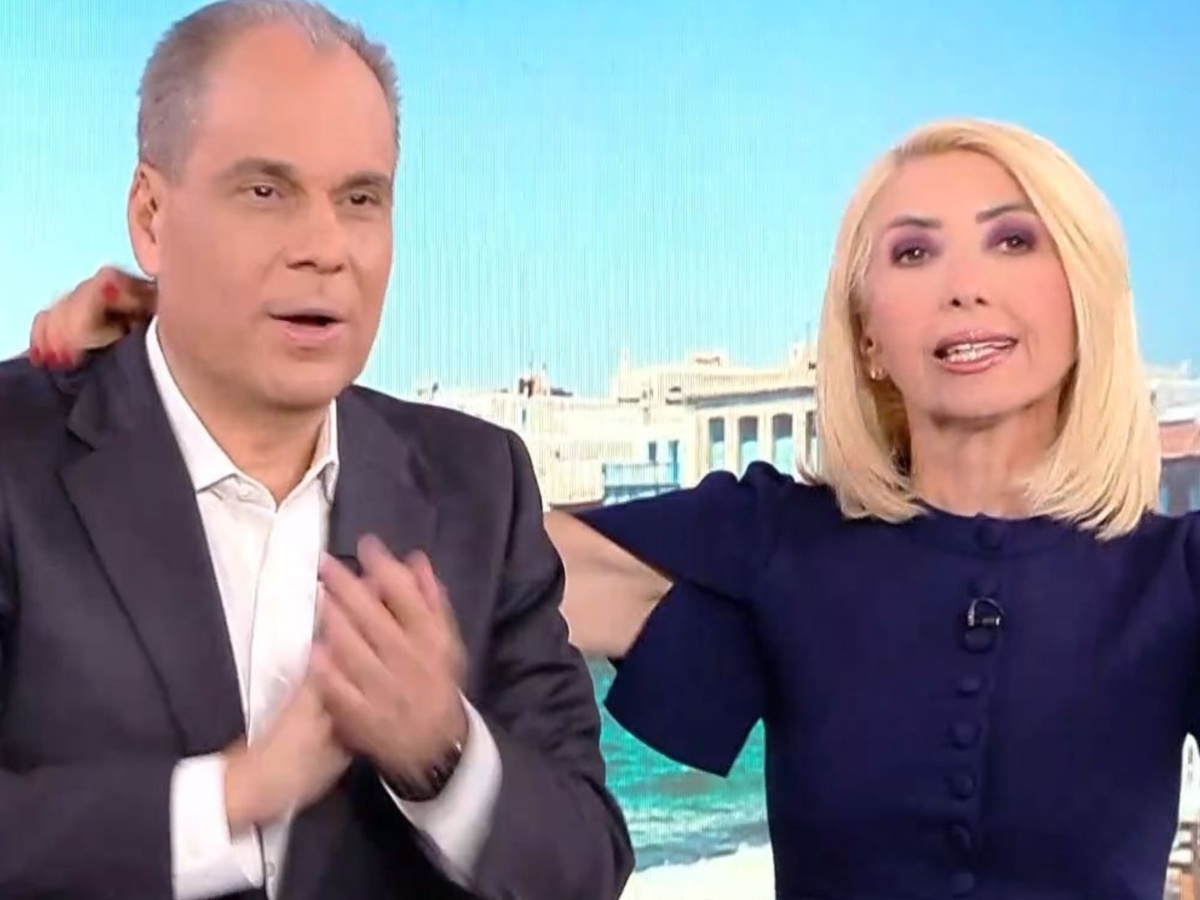 Αυλαία για την εκπομπή «10 Παντού»:  Συγκινημένη η Μίνα Καραμήτρου – Έτσι την αποχαιρέτησε ο Νίκος Στραβελάκης