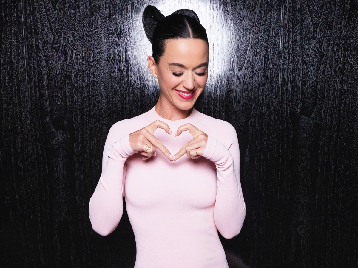 Το sparkling eye makeup της Katy Perry είναι η πιο glamorous πρόταση για τo weekend
