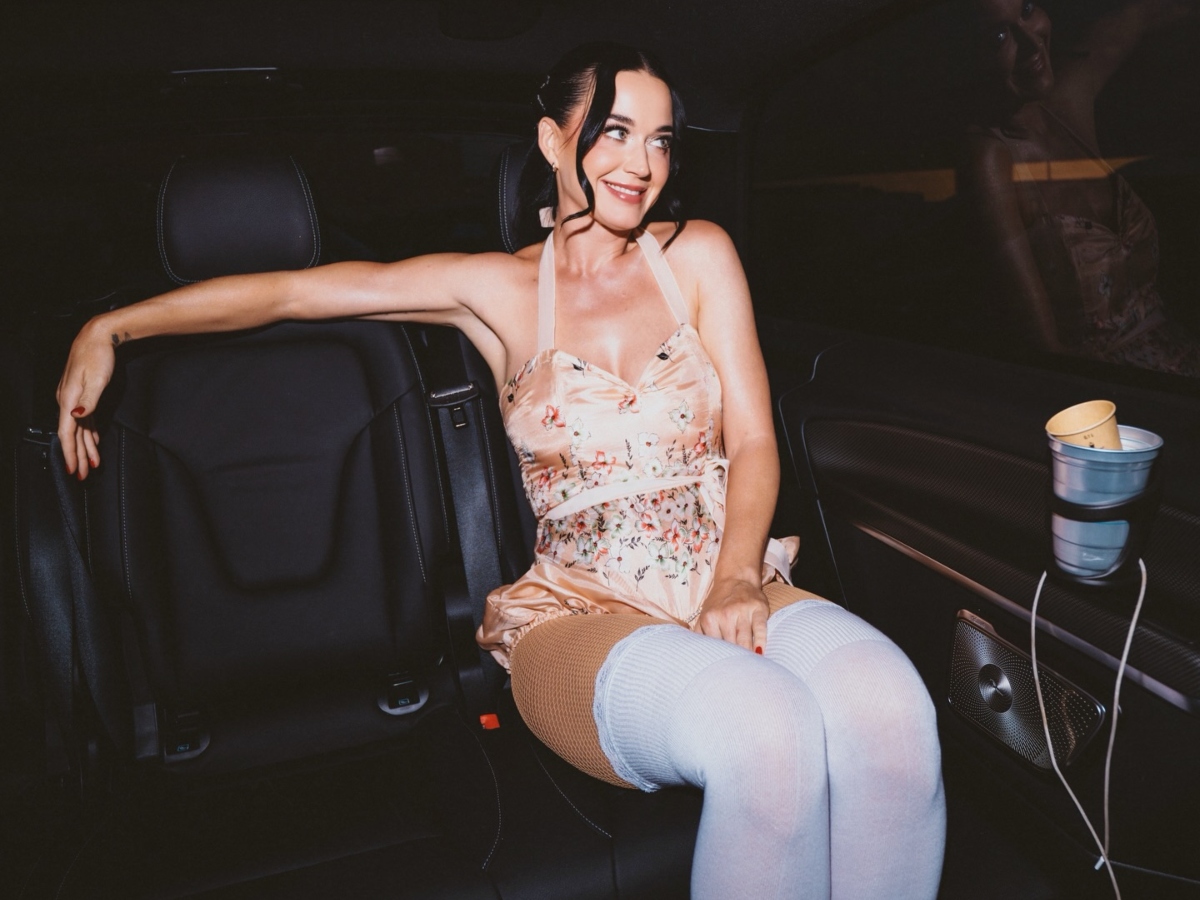 Το sparkling eye makeup της Katy Perry είναι η πιο glamorous πρόταση για τo weekend