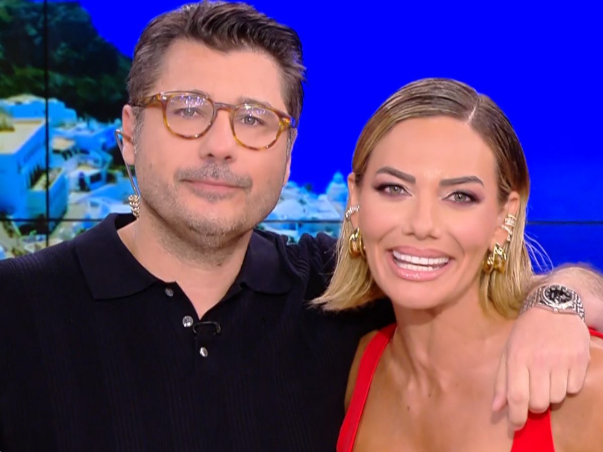 Αυλαία για το «Ραντεβού το ΣΚ»: Λάμπρος Κωνσταντάρας και Ιωάννα Μαλέσκου ολοκλήρωσαν τη συνεργασία τους με μια αγκαλιά
