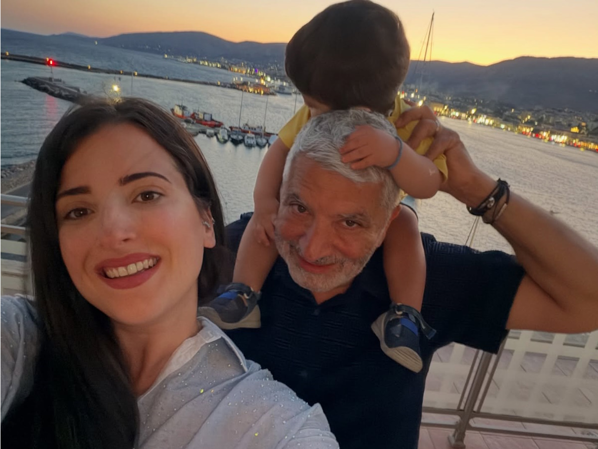Γιώργος Πατούλης – Νάνσυ Κοιλού: Η selfie φωτογραφία στις διακοπές τους στη Χίο